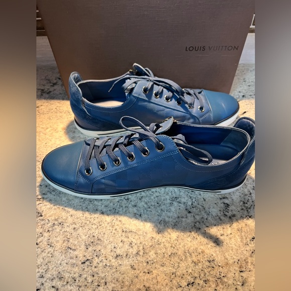 Louis Vuitton Low Top Sneakers - Picture 6 of 10
